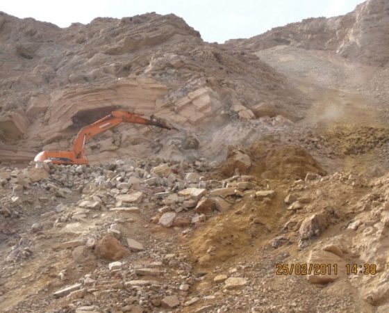 Preparation and stripping and mining operations of mehdiabad mine (calamine)